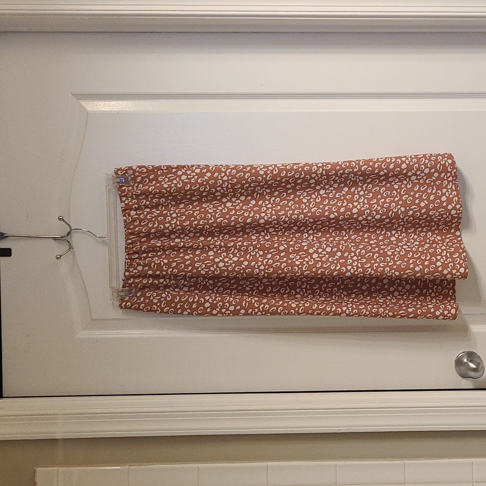 Mauve Leopard print skirt